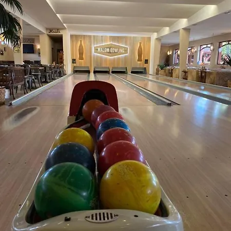 Alojamento de Acomodação e Pequeno-almoço Malom Club Panzió