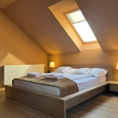 Bed & Breakfast Malom Club Panzio