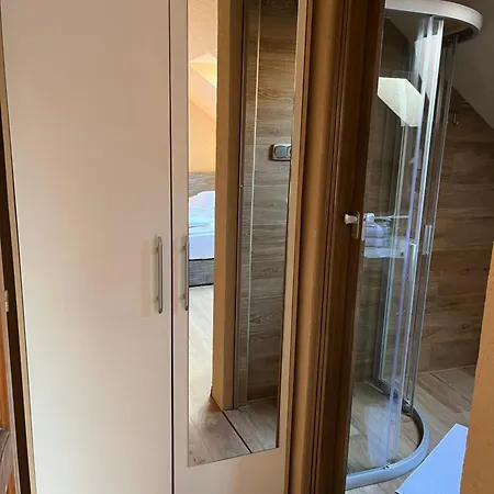 Malom Club Panzio Bed & Breakfast