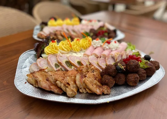Malom Club Panzio לינה וארוחת בוקר באיה