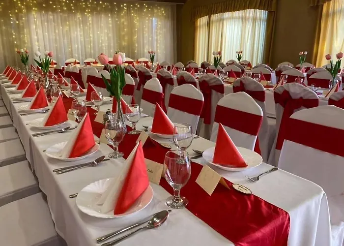 Malom Club Panzio לינה וארוחת בוקר 3*