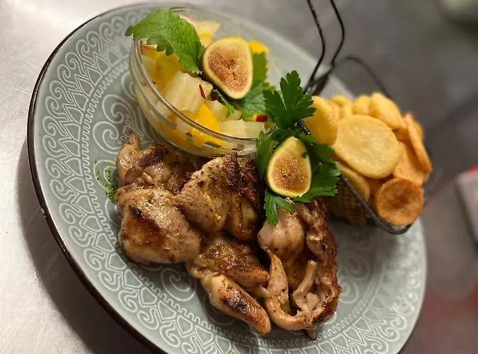 Malom Club Panzio 3* באיה