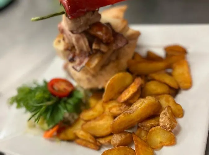 Malom Club Panzio فندق مبيت وإفطار